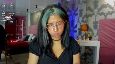 Snapshot of karin_ks chatting on November 2025 07:35:02 PM Karina online show from November 2025 07:35:02 PM