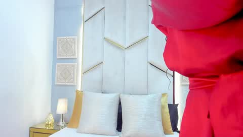 karinaacox online show from April 2026 01:05:02 PM