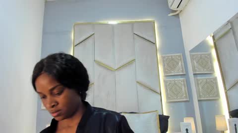 karinaacox online show from April 2026 12:30:01 PM