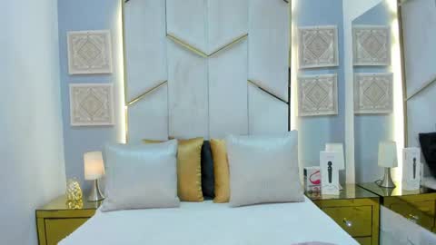 karinaacox online show from April 2026 12:11:02 PM