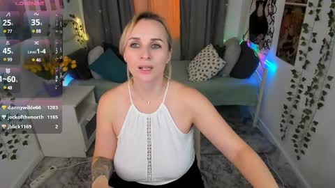 Snapshot of karinella_x chatting on March 2025 12:40:02 AM Karina online show from March 2025 12:40:02 AM