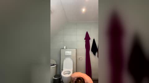 karinmateusz online show from March 2026 06:36:01 PM