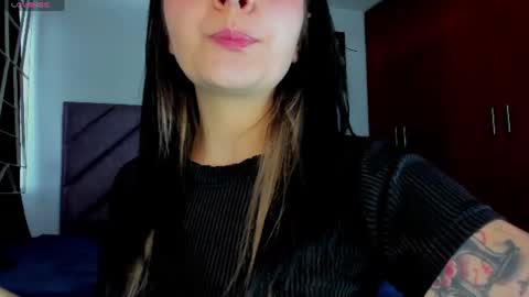 Snapshot of karinna__raven chatting on July 2026 09:34:01 PM KARINNA RAVEN online show from July 2026 09:34:01 PM