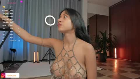 Snapshot of karinnixx chatting on June 2026 04:22:01 PM Karin online show from June 2026 04:22:01 PM