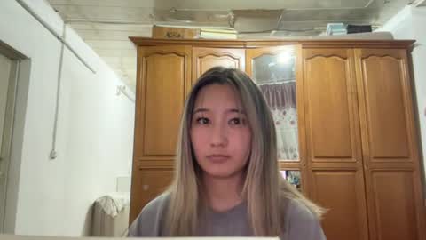 karissagius online show from June 2026 12:22:01 PM