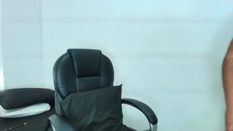 karla_hilton1 online show from April 2026 12:31:01 PM