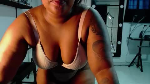 Snapshot of karlaluann chatting on October 2025 11:44:01 AM karlaluann online show from October 2025 11:44:01 AM