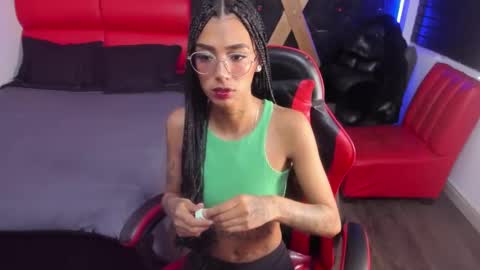 Snapshot of karlaslutskinny__ chatting on May 2026 03:23:01 AM karlaslutskinny__ online show from May 2026 03:23:01 AM