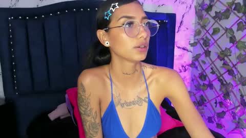 Snapshot of karlaslutskinny__ chatting on May 2026 03:25:01 AM karlaslutskinny__ online show from May 2026 03:25:01 AM
