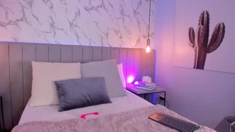 Snapshot of karlla_brown chatting on October 2025 01:45:01 PM karlla_brown online show from October 2025 01:45:01 PM