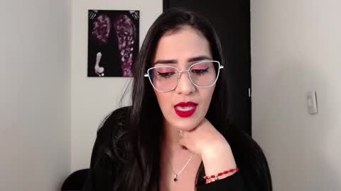 Snapshot of karlota_hank chatting on September 2025 11:15:01 PM Karlis online show from September 2025 11:15:01 PM