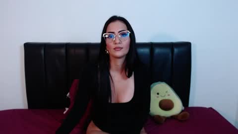 Snapshot of karlota_hank chatting on May 2026 04:53:01 AM Karlis online show from May 2026 04:53:01 AM