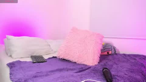 Karlyy  online show from July 2026 06:47:02 AM