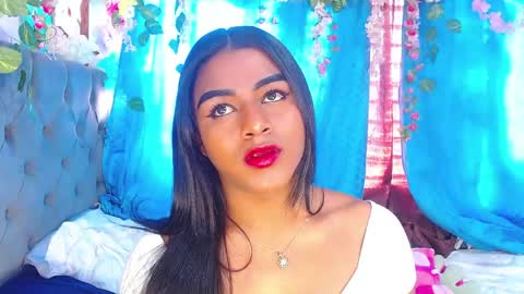 Snapshot of karly_coffe chatting on April 2026 11:49:02 AM KARLY. online show from April 2026 11:49:02 AM