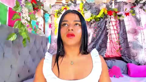 Snapshot of karly_coffe chatting on May 2026 11:40:01 AM KARLY. online show from May 2026 11:40:01 AM