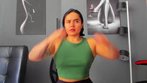 Snapshot of karlyjons_ chatting on May 2026 04:14:01 PM online show from May 2026 04:14:01 PM