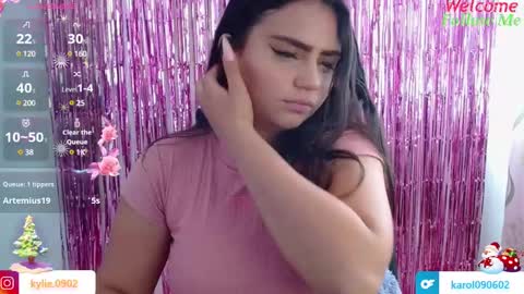 Snapshot of karol_09 chatting on December 2024 07:06:01 PM karol 09 online show from December 2024 07:06:01 PM