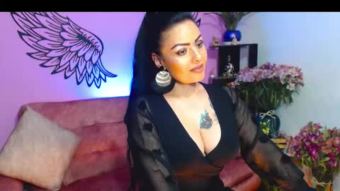 Karol Kenedy online show from October 2025 05:39:01 AM
