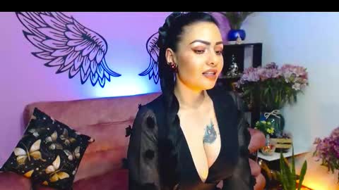 Karol Kenedy online show from October 2025 06:32:02 AM