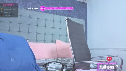 Snapshot of karol_messy chatting on June 2026 04:01:01 PM Karol online show from June 2026 04:01:01 PM
