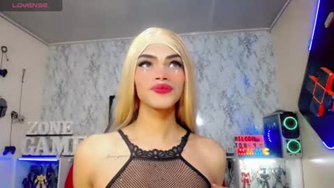 Snapshot of karol_vanessa__ chatting on June 2026 11:35:02 AM karol Vanessa online show from June 2026 11:35:02 AM