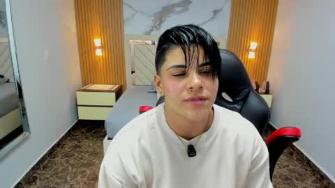 Karol and Luna online show from April 2026 07:30:02 PM