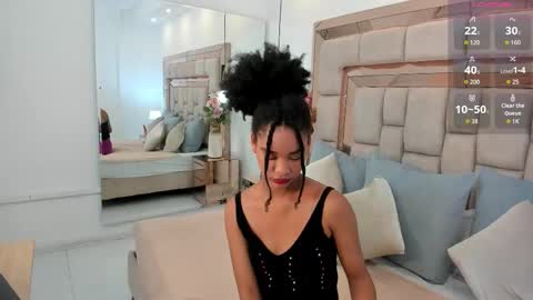 Karol  online show from November 2025 01:46:01 PM