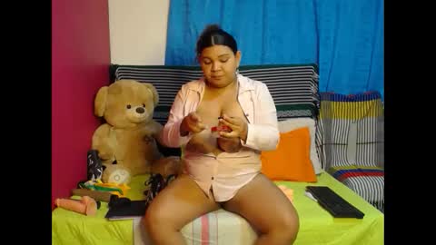 Snapshot of karolhot916 chatting on February 2025 12:41:01 AM karol online show from February 2025 12:41:01 AM