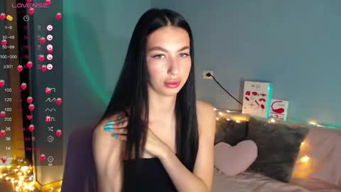 Kira online show from February 2026 02:01:02 AM