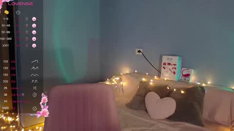 Kira online show from April 2026 02:51:02 AM