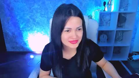 Karolina online show from April 2026 01:41:02 PM