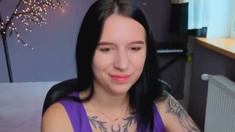 Karolina online show from June 2026 06:07:01 AM
