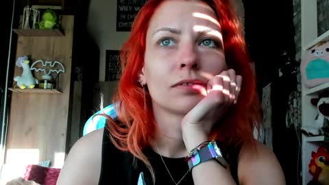 karoline121 online show from April 2026 03:23:01 PM