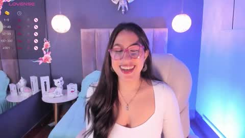Snapshot of karoline21_ chatting on October 2025 12:13:02 PM Karoline online show from October 2025 12:13:02 PM