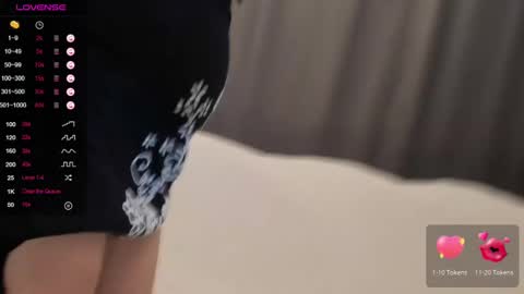 Karoline online show from December 2024 05:55:01 PM