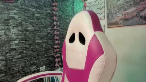 KAROLL online show from October 2025 12:37:02 PM