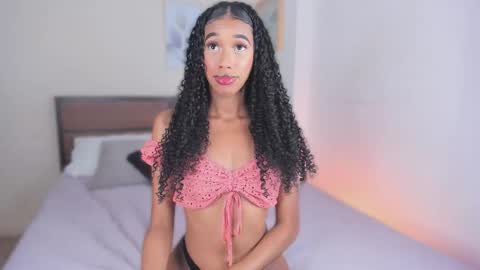 Kary Moon online show from December 2025 09:22:01 PM