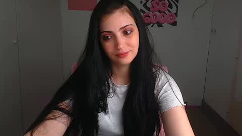 Snapshot of karyna_joy chatting on May 2026 05:46:02 AM Karyna online show from May 2026 05:46:02 AM