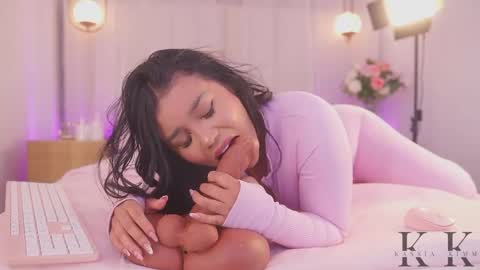 Kassia online show from April 2026 06:19:01 AM