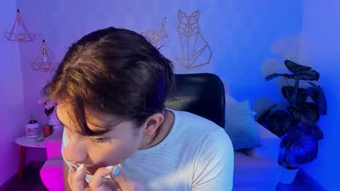 Snapshot of kassmonroe chatting on September 2025 07:02:02 PM kassmonroe online show from September 2025 07:02:02 PM