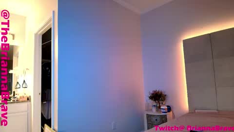 BriannaBrave online show from November 2025 12:09:01 AM