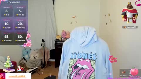 Snapshot of kat_ly_chan chatting on December 2024 10:18:02 PM Kat       online show from December 2024 10:18:02 PM