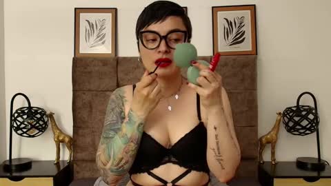 Snapshot of kat_paradisse chatting on September 2025 07:52:01 PM kat paradisse online show from September 2025 07:52:01 PM