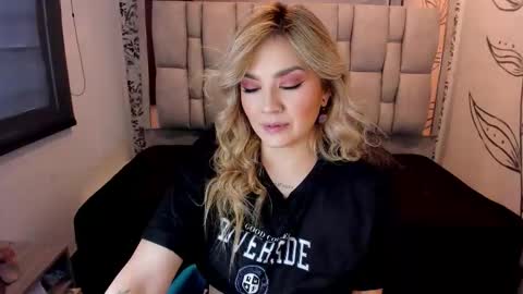 K A T A  H O O T online show from November 2025 08:30:01 PM