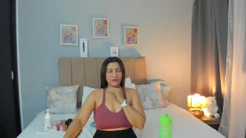 kataleyarios01 online show from September 2025 12:44:01 AM