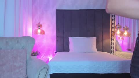 Snapshot of kataliina_18 chatting on December 2024 11:56:02 AM Kat online show from December 2024 11:56:02 AM