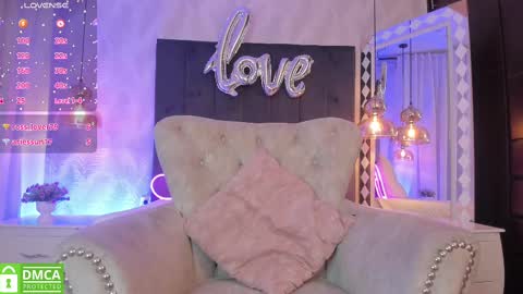 Snapshot of kataliina_18 chatting on March 2025 03:05:02 PM Kat online show from March 2025 03:05:02 PM