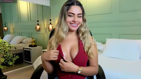 Snapshot of kataliina_18 chatting on September 2025 11:54:02 AM Kat online show from September 2025 11:54:02 AM