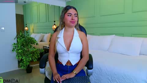 Kat online show from April 2026 12:00:02 PM