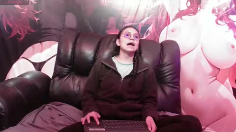 Katalina online show from October 2025 03:56:02 PM